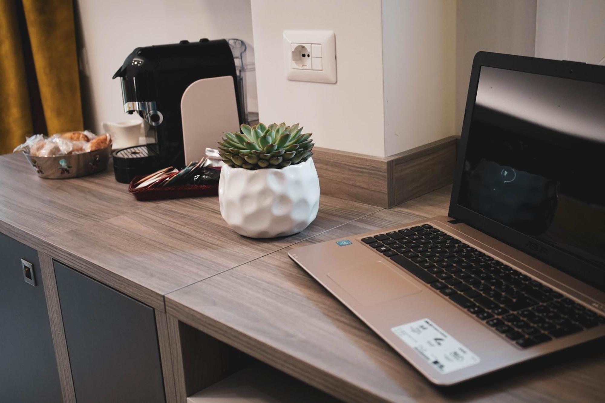 Yeasy Smart Rooms Чефалу Номер фото